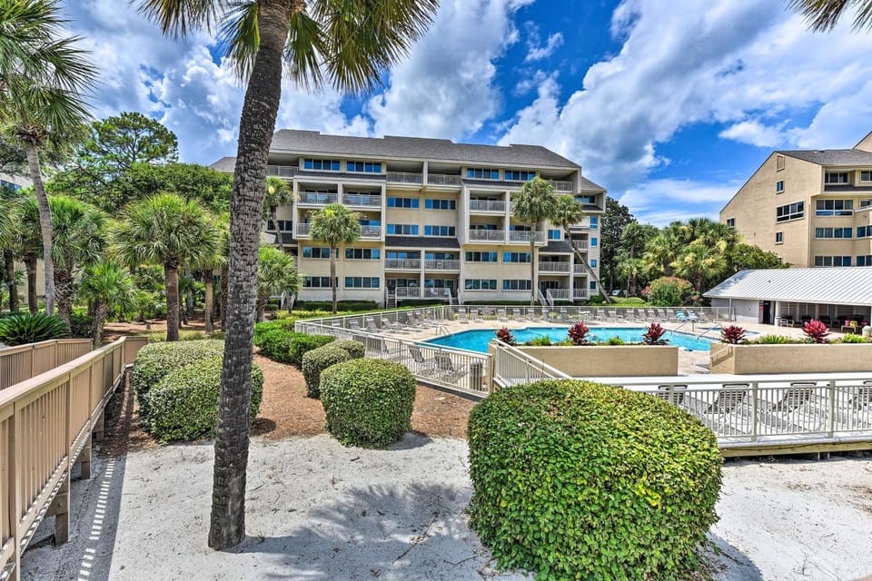 Palmetto Dunes Villa w/ Views: Steps to Beach! Villa in Hilton Head Island