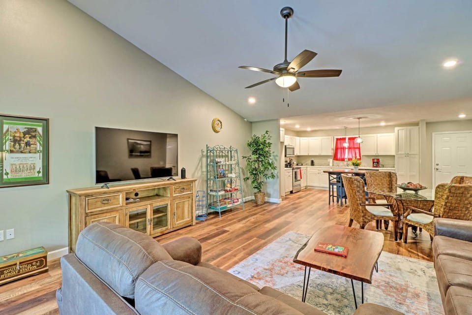 Bull Shoals Condo Retreat about 1 Mi to Marina! Apartment in Bull Shoals