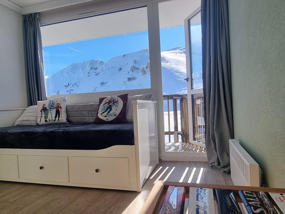 Studio charmant sud Au pied des pistes Balcon avec magnifique vue - FR-1-181-2598 Apartment in Mâcot-la-Plagne
