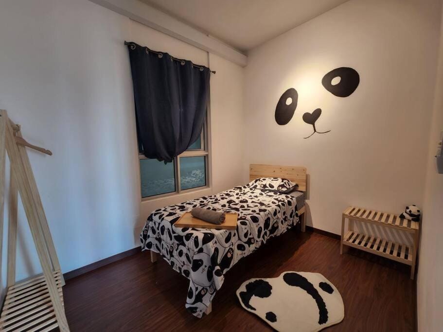 10pax Cinema Themehouse 3B2R with pool sauna atari games,wifi Apartment in Selangor, Malaysia