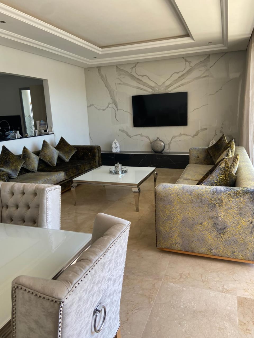 Communal lounge/ TV room