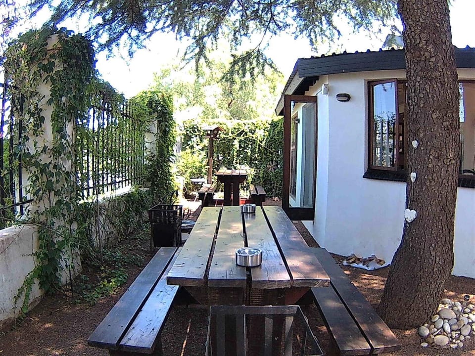 Kuru-Kuru Guesthouse Bed and Breakfast in North West, South Africa