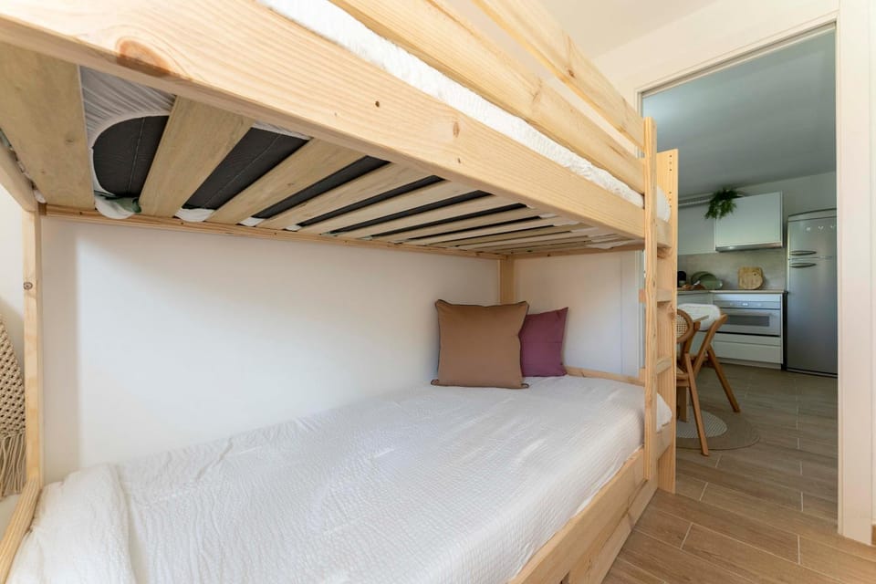 bunk bed