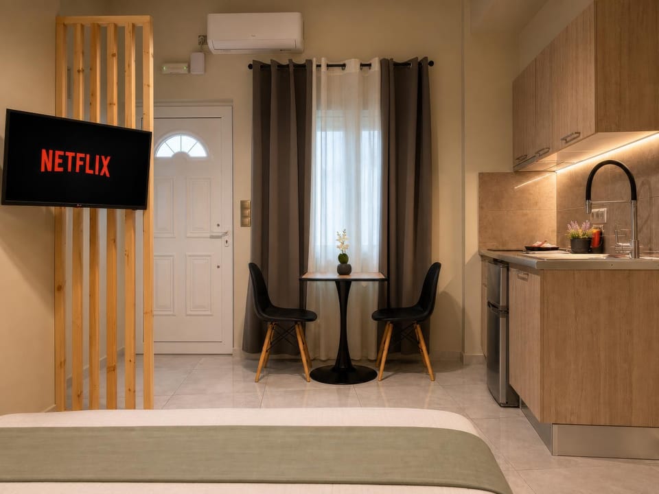 Facade/entrance, Photo of the whole room, kitchen