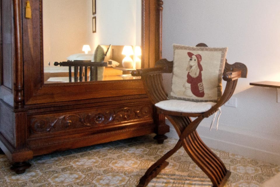 Decorative detail, Bedroom