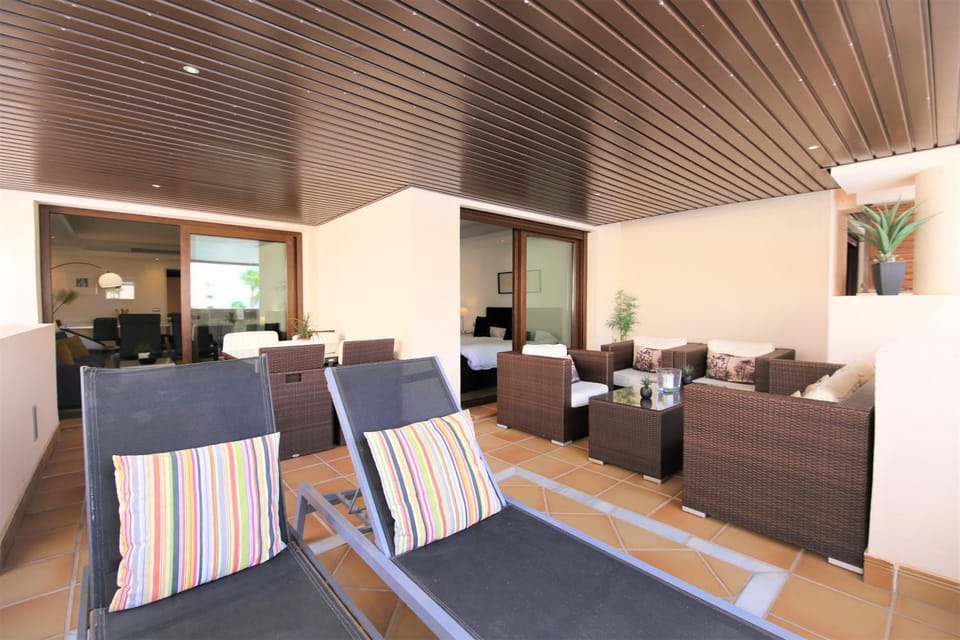 Balcony/Terrace, Balcony/Terrace, Seating area, Dining area