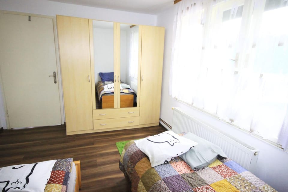 Photo of the whole room, Bedroom