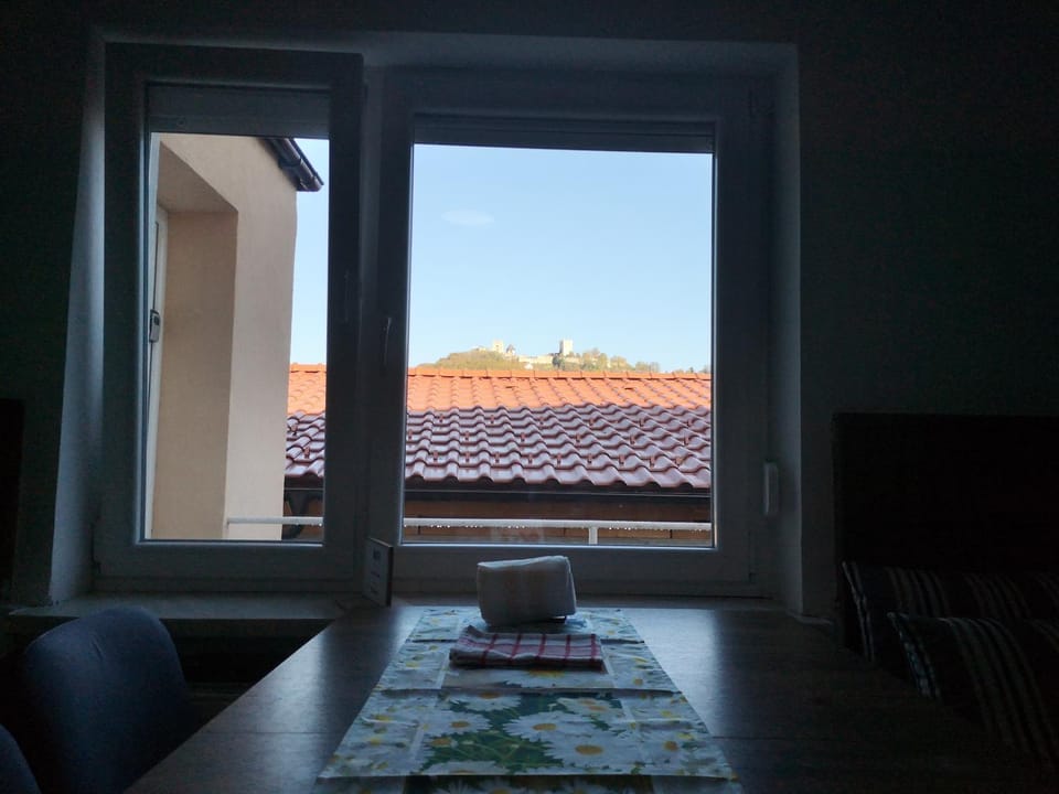 View (from property/room), City view