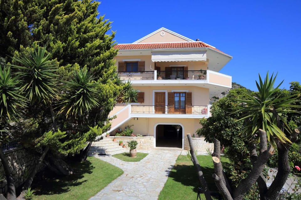 VILLA CORINA Apartment in Lefkada, Lefkada Municipality, Greece