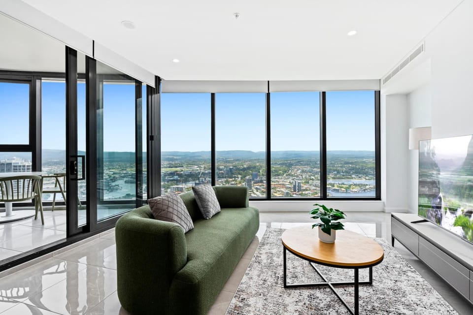Sea view Beachfront apartment in surfers Apartment in Surfers Paradise
