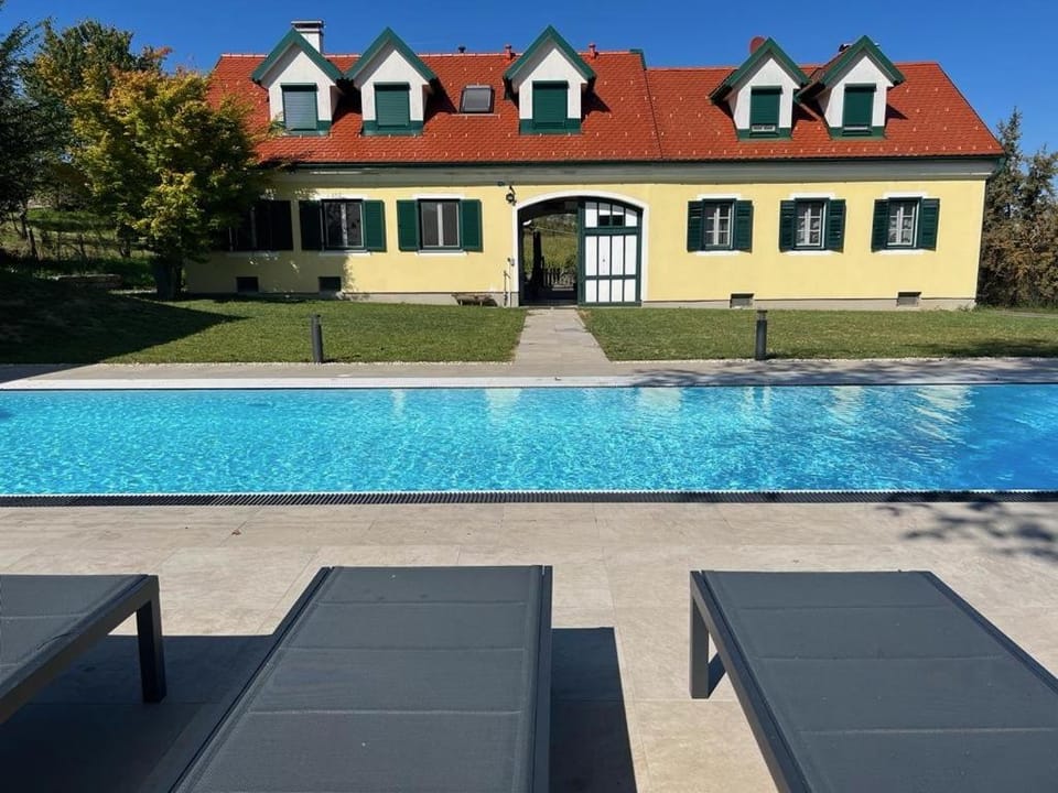 Property building, Swimming pool