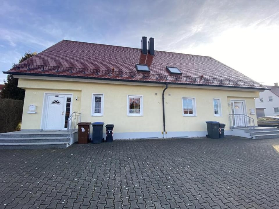 Property building, Facade/entrance