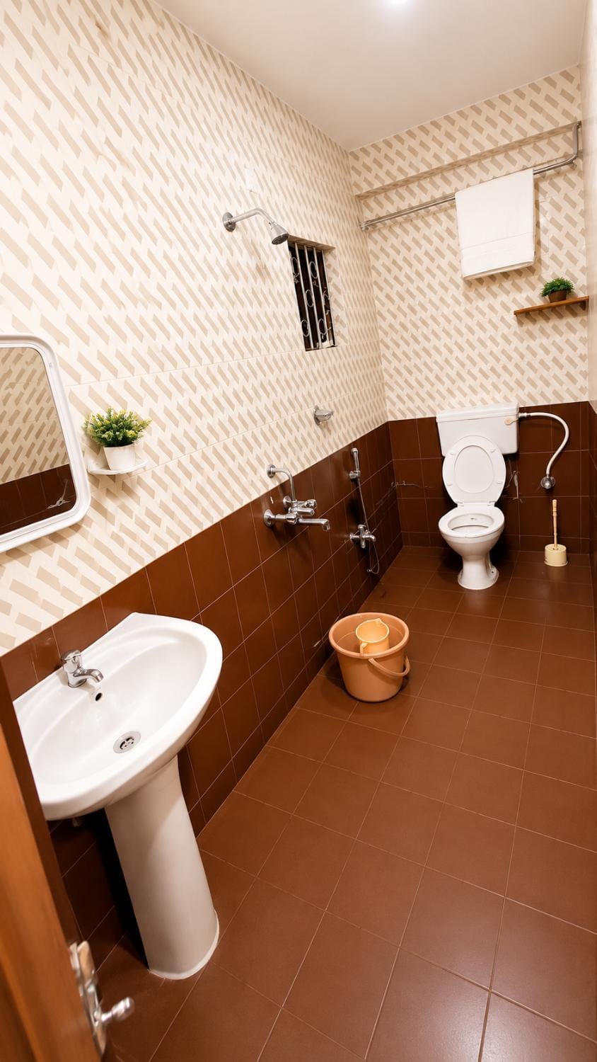 Shower, Toilet, Bathroom, Balcony/Terrace