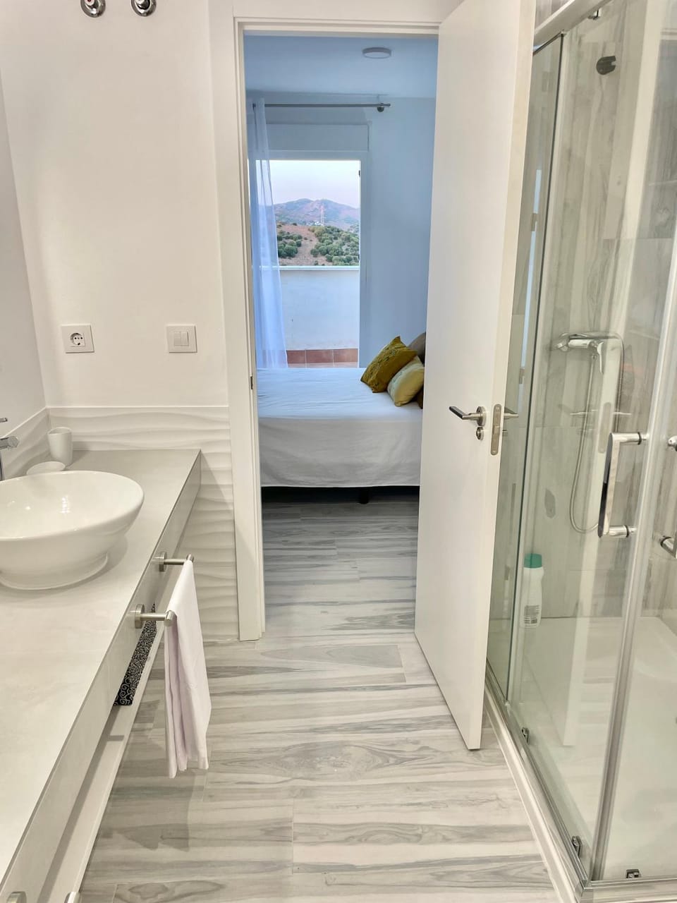 Shower, Bathroom