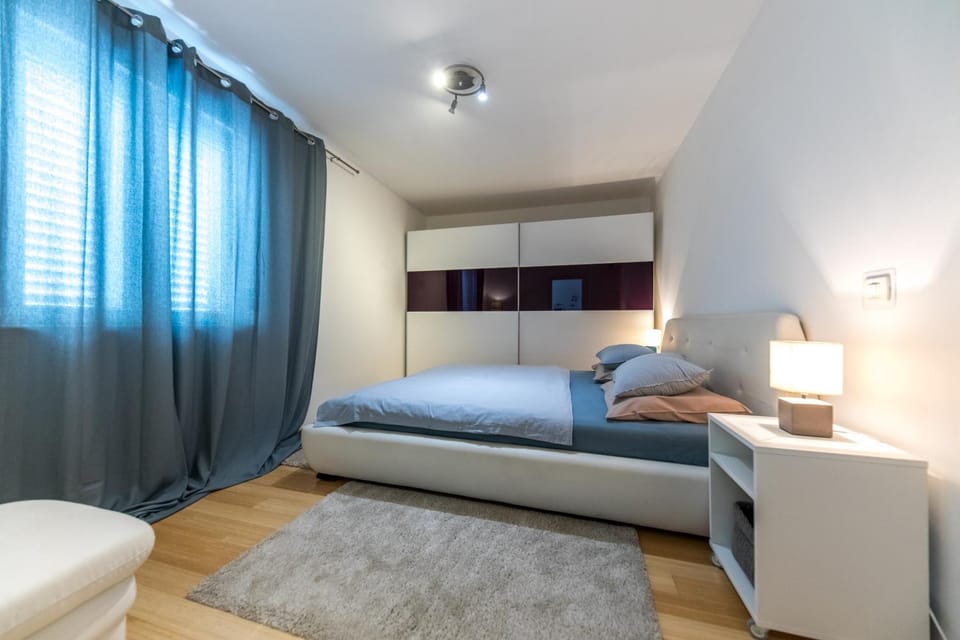 2 Bathrooms, Free Parking Spot, Prt Sea View Apartment in Dubrovnik