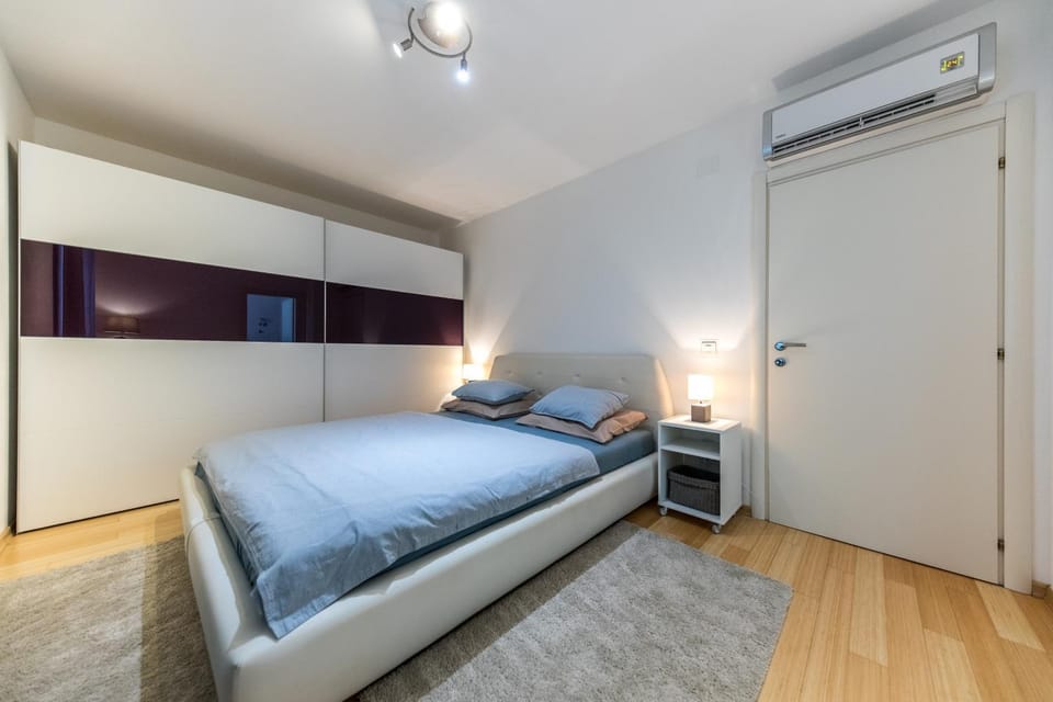 2 Bathrooms, Free Parking Spot, Prt Sea View Apartment in Dubrovnik