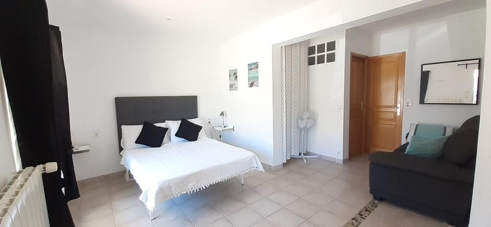 LA-CIGALE-ARGELES studio La Massane Bed and Breakfast in Argeles-sur-Mer