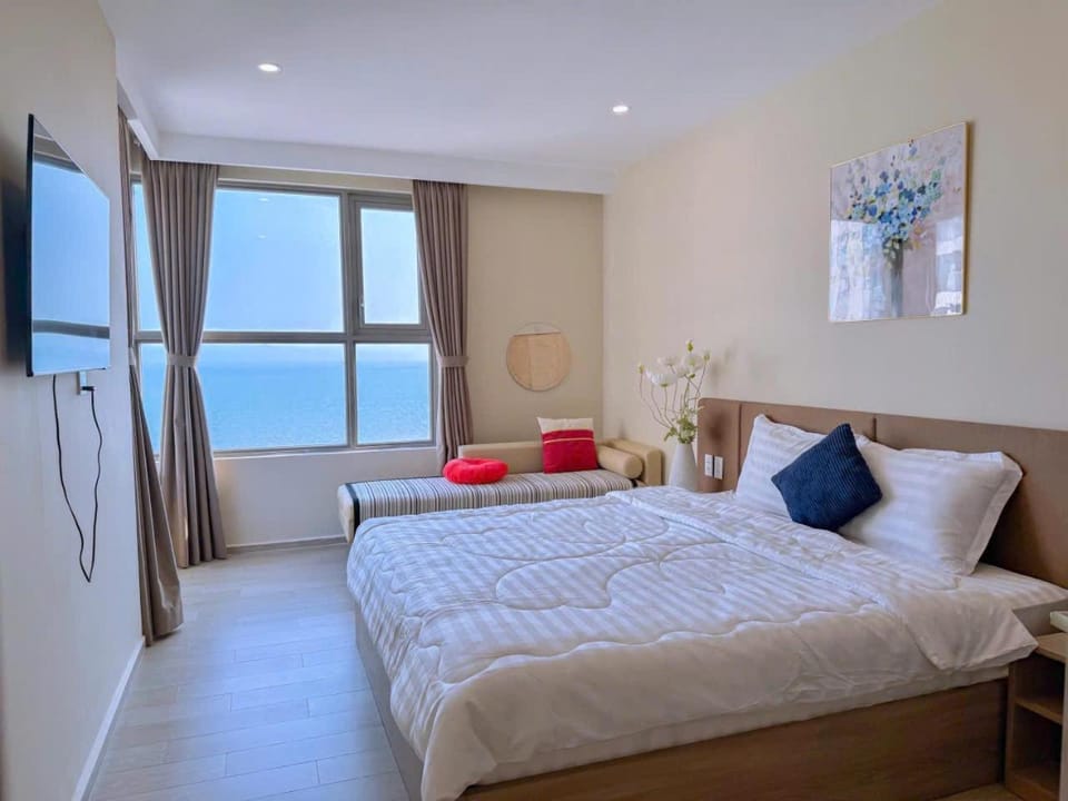 Bed, Photo of the whole room, Bedroom, Sea view