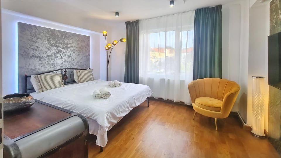 Main square 5 star luxury apartment with view Apartment in Cluj-Napoca
