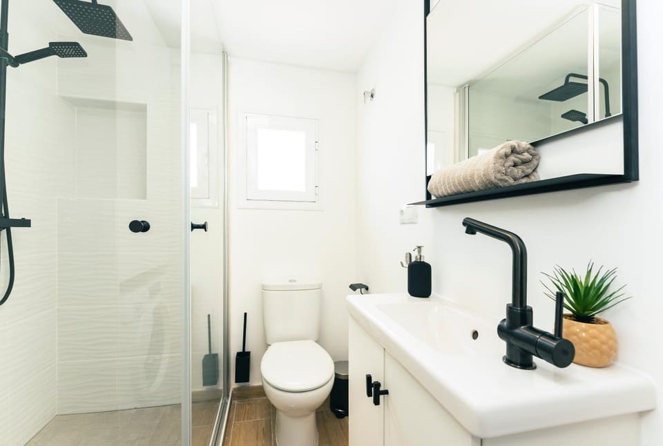 Shower, Bathroom