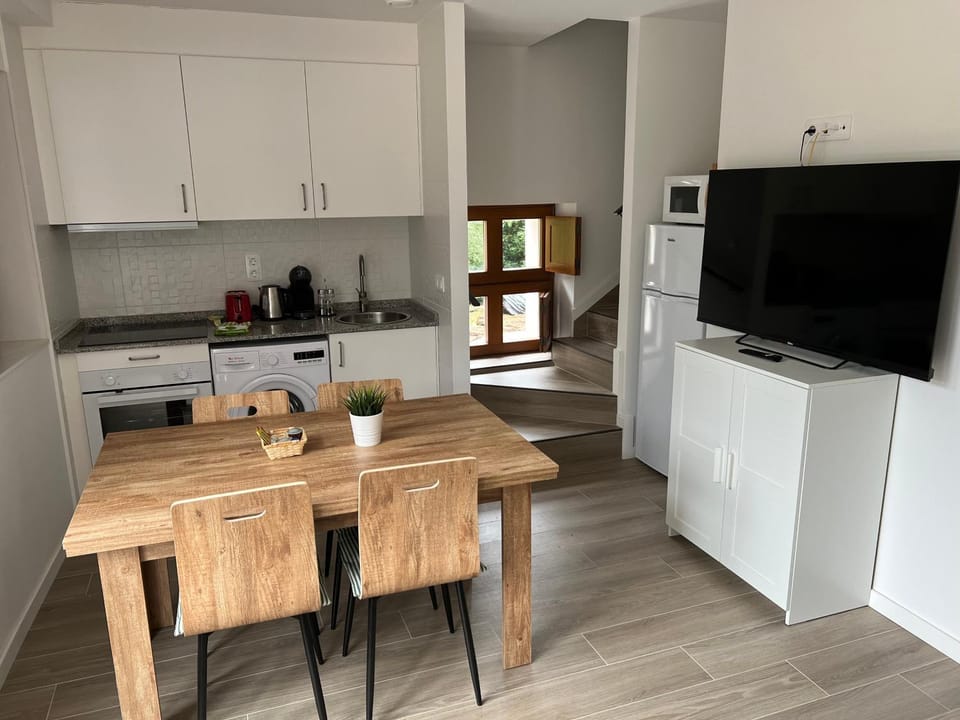 Kitchen or kitchenette, Living room, Dining area