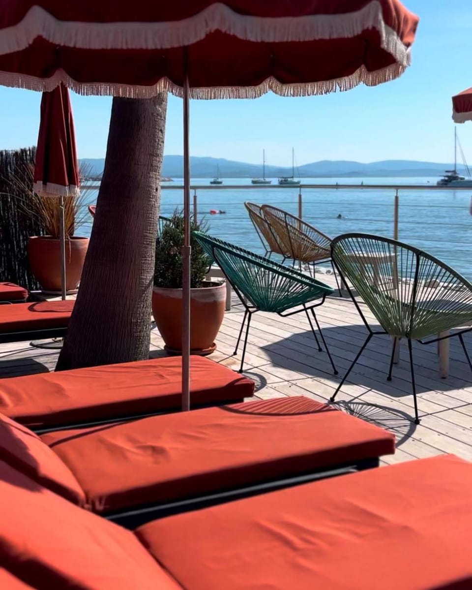 Property building, Patio, Sea view, towels