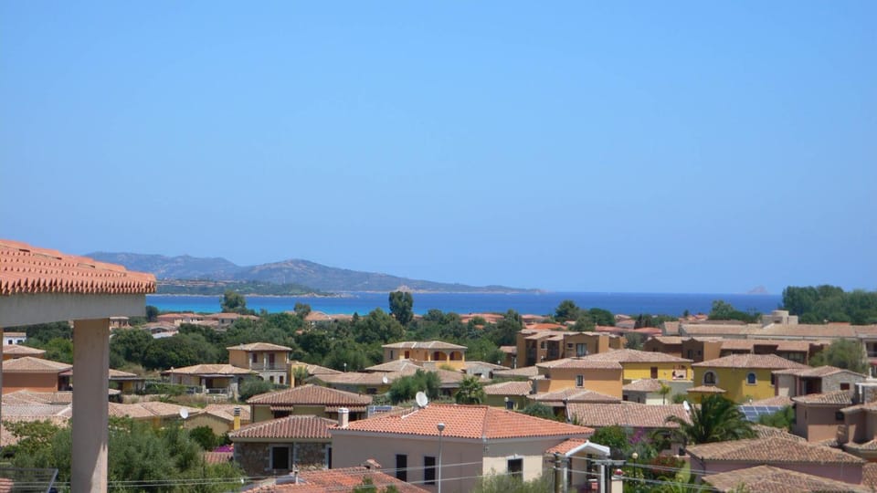 Nearby landmark, Day, Neighbourhood, Natural landscape, View (from property/room), View (from property/room), City view, City view, Garden view, Mountain view, Sea view, Sea view