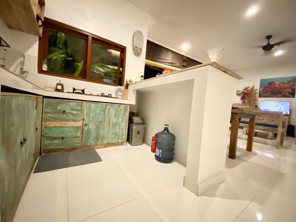 TV and multimedia, Kitchen or kitchenette, minibar, oven