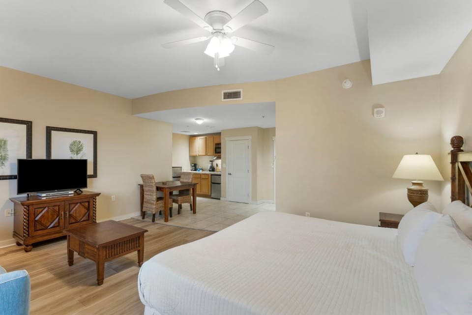 Studio Room - Beach Access Resort At Origin Of Seahaven. Apartment hotel in Panama City Beach