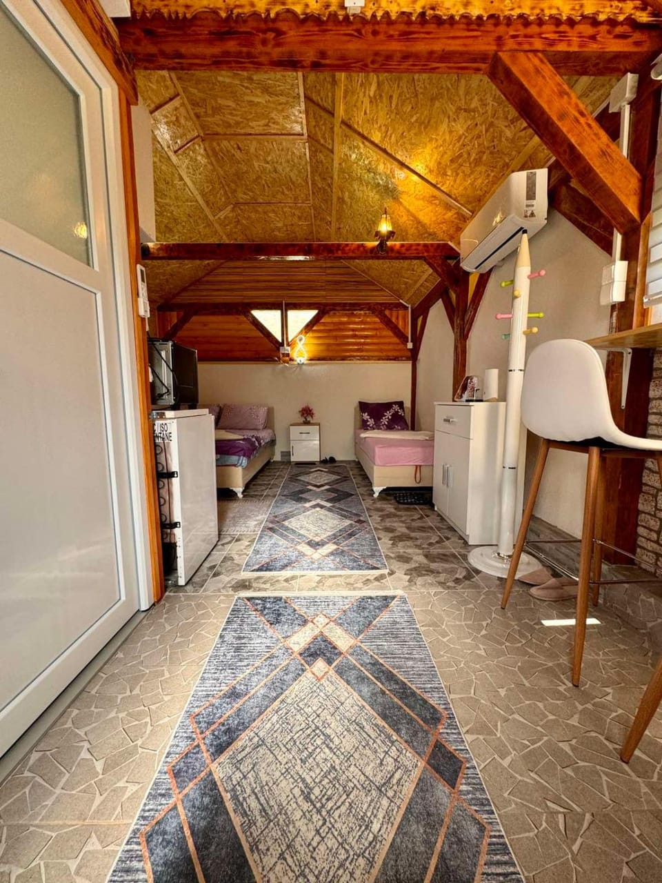 Living room, Photo of the whole room