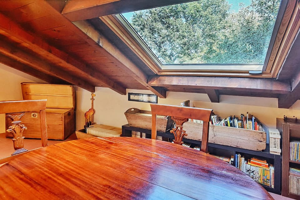 Library, Photo of the whole room, Bedroom