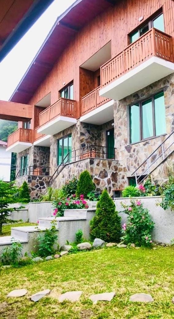 Fortuna Cottage Bakuriani Villa in Georgia
