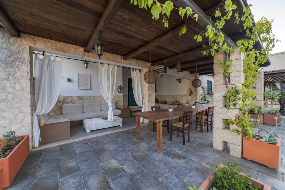 Garden, Balcony/Terrace, Living room