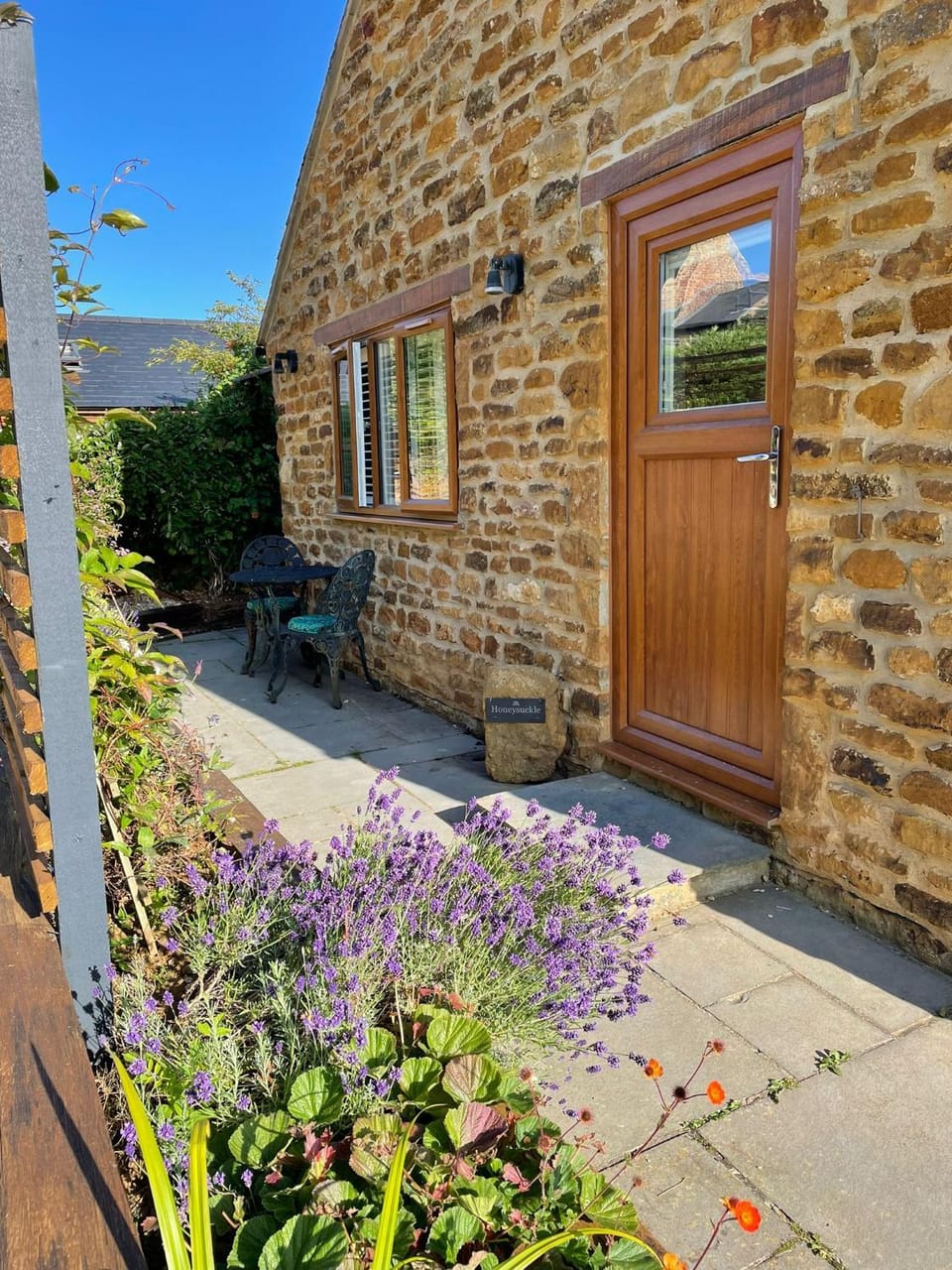 Honeysuckle Cottage - Hillside Holiday Cottages, Cotswolds Apartment in Cherwell District