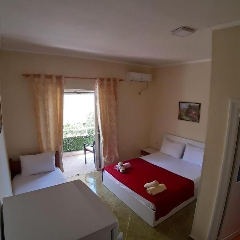 Photo of the whole room, Bedroom, air conditioner