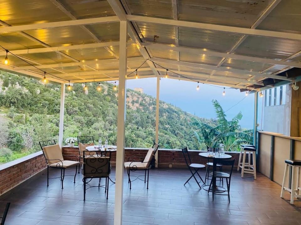 Coffee/tea facilities, Lounge or bar, Breakfast, oven