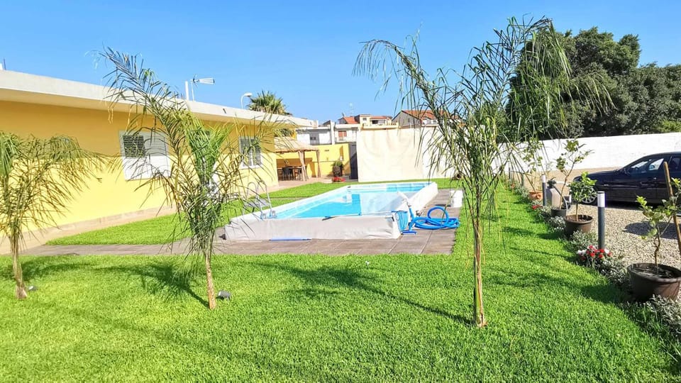Garden, Swimming pool