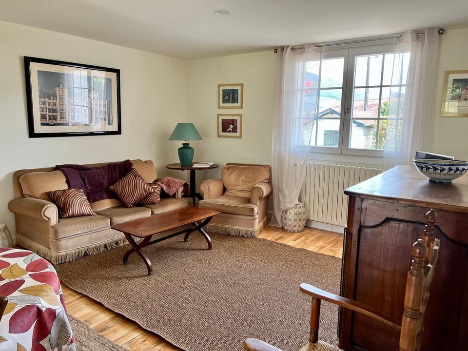 Saint Jean Pied de Port: Nere Nahia Apartment in French Basque Country