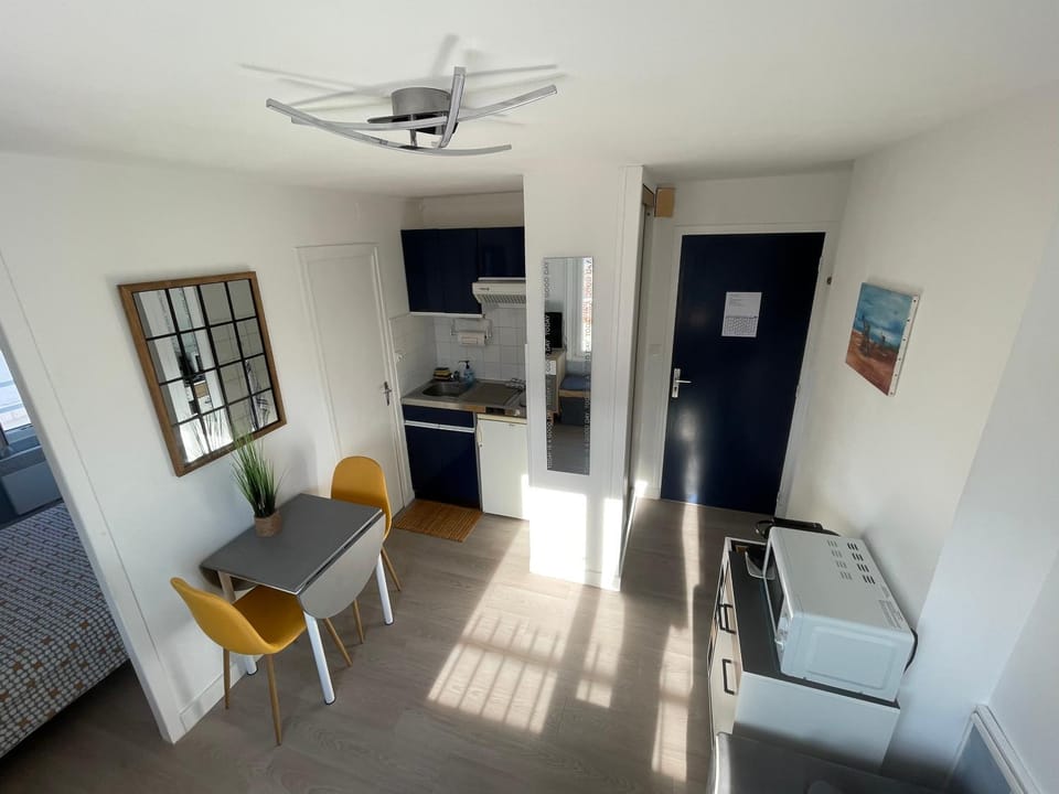 Appt FOURAS Centre Ville 50m de la Mer Apartment in Fouras