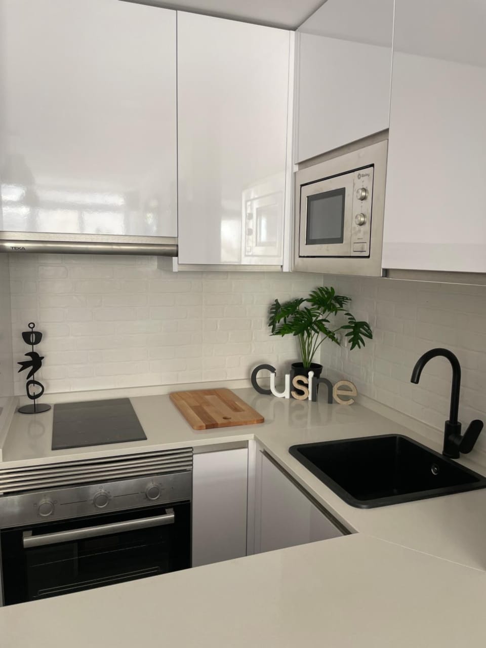 LUMINOSO APARTAMENTO RECIÉN REFORMADO Apartment in Malaga