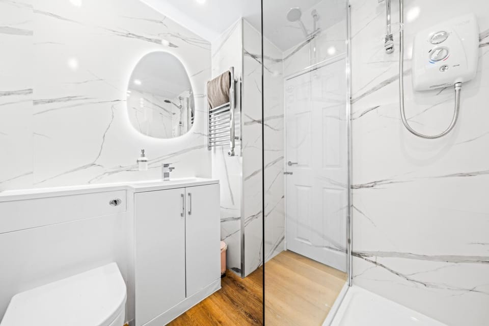 Shower, Bathroom