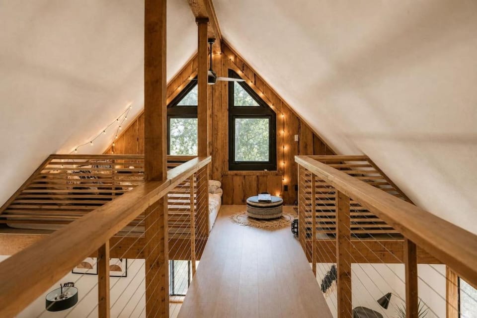 Romantic Forest Lovers Nest by Casa Oso House in Sierra Nevada