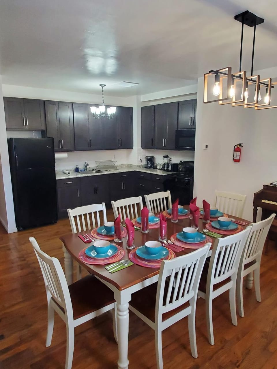 Dining area, kitchen
