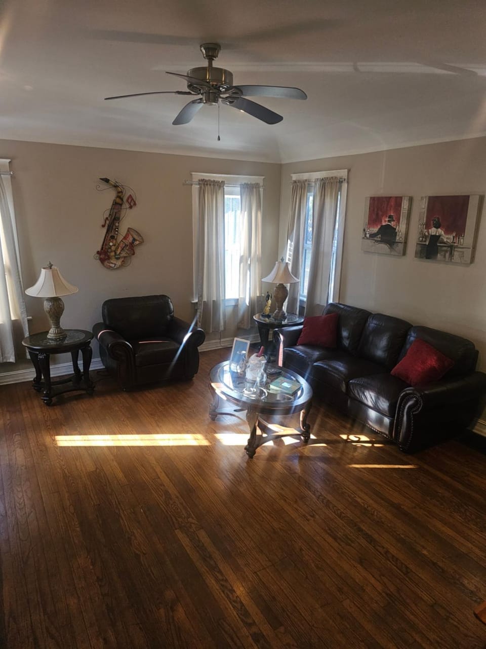 Birmingham's Spacious Uptown Family Retreat House in Birmingham