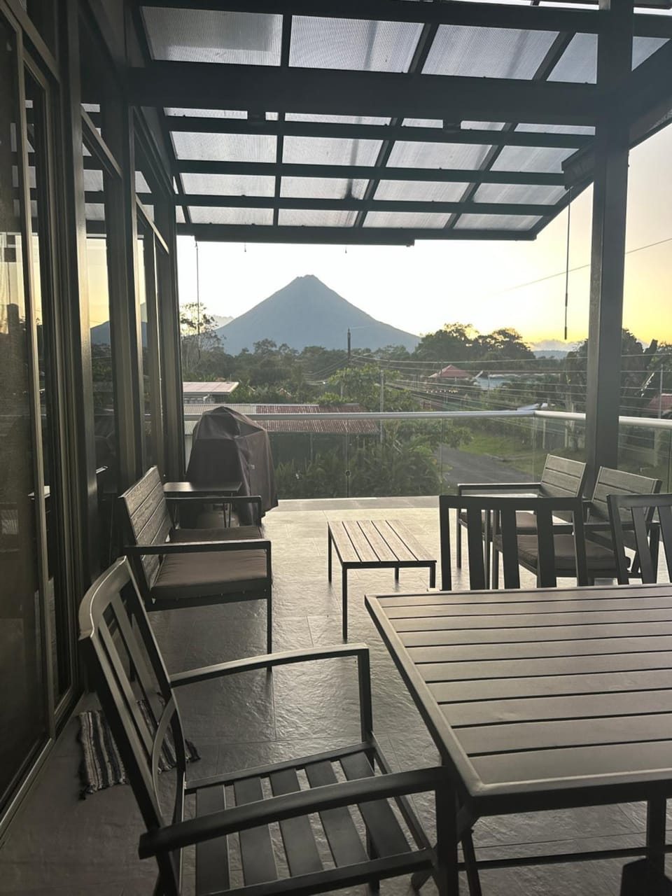 Balcony/Terrace, Mountain view