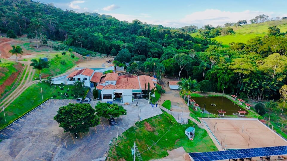 Restaurant/places to eat, Bird's eye view, Sports