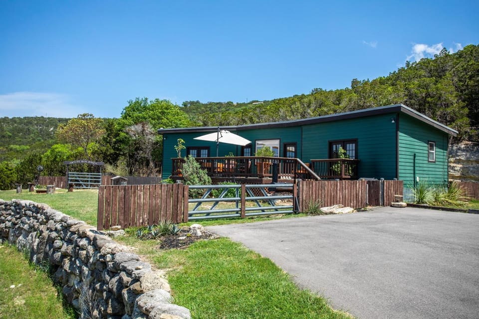 Antler Run Ranch Cabin Cabin in Pipe Creek