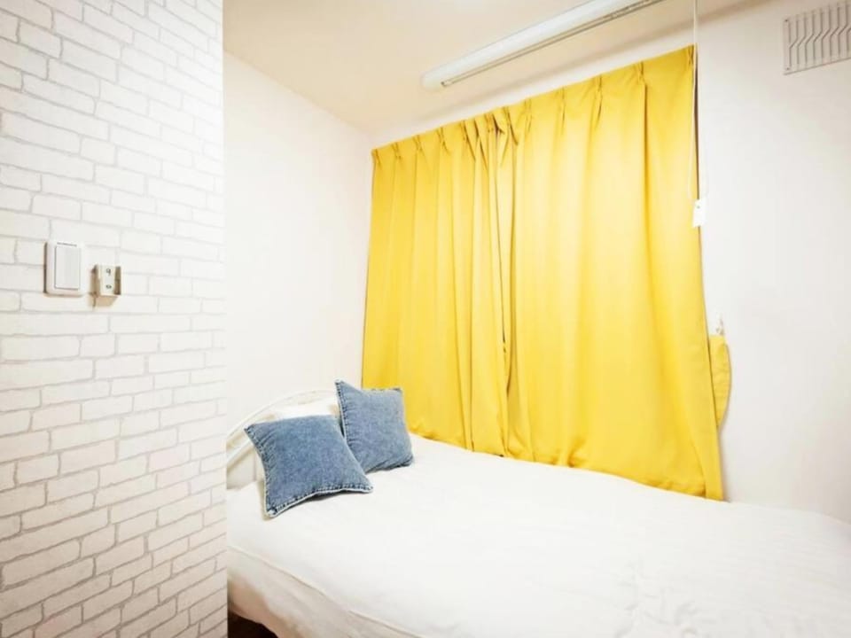 Bed, Living room, Photo of the whole room, Bedroom