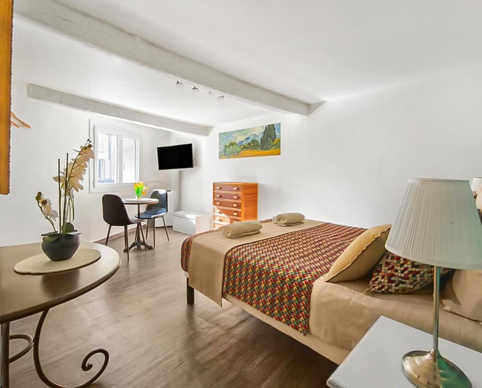 TV and multimedia, Bedroom