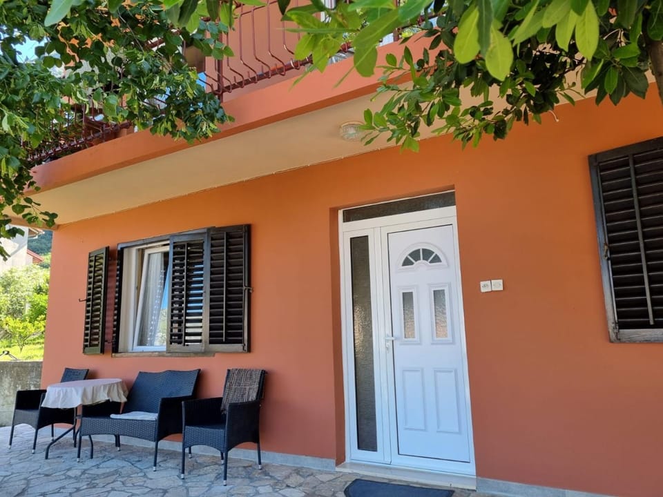 Bosko Apartment in Dobrota